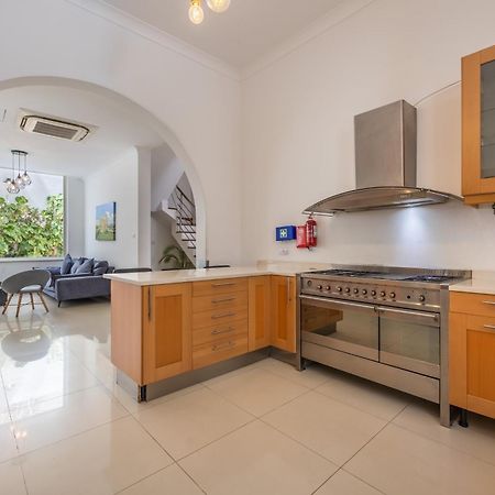 Hard To Come By - Modern & Huge House In Sliema Exteriér fotografie