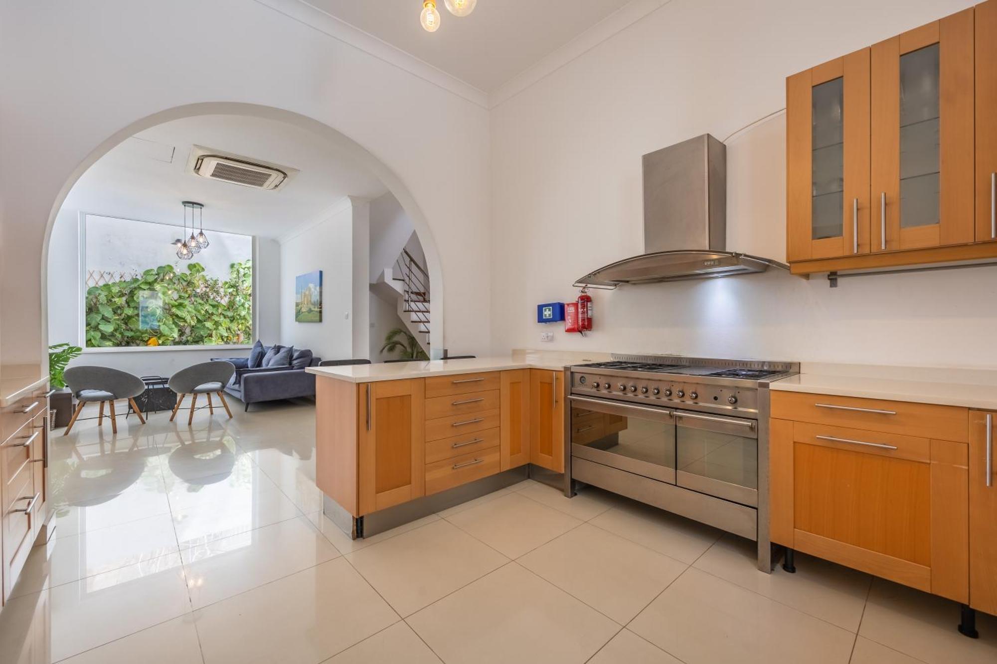 Hard To Come By - Modern & Huge House In Sliema Exteriér fotografie