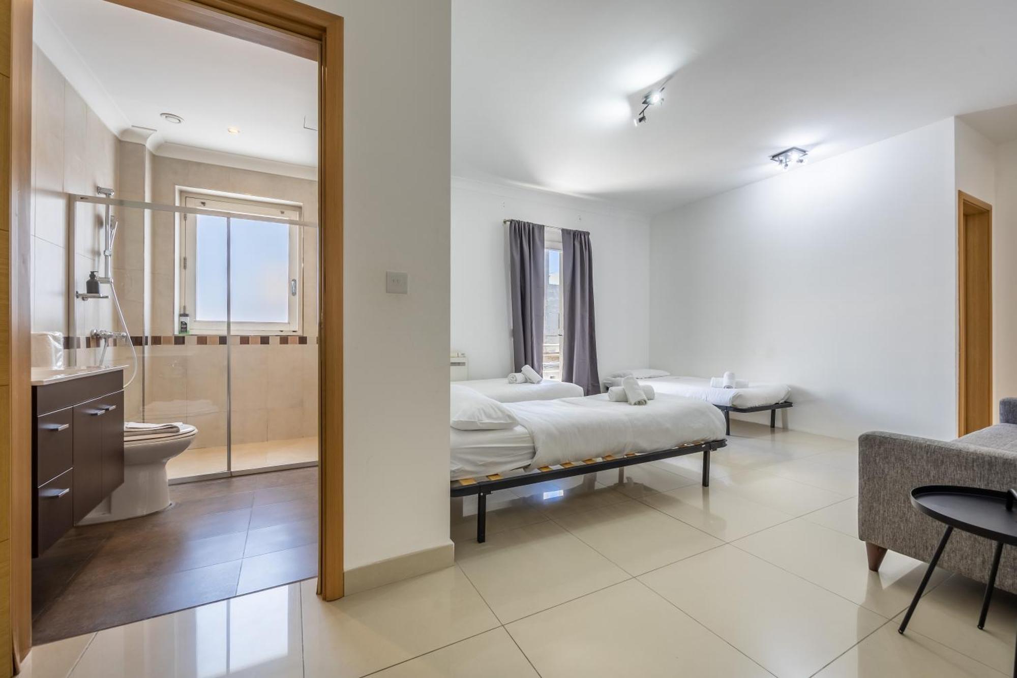 Hard To Come By - Modern & Huge House In Sliema Exteriér fotografie